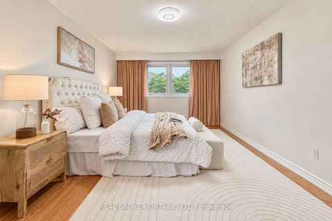 Photo 14 at 89 Bushmills Square, Agincourt North, Toronto