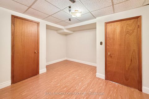 Photo 28 at 89 Bushmills Square, Agincourt North, Toronto