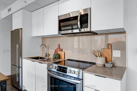 Photo 11 at 1212 - 25 Richmond Street E, Yonge Corridor, Toronto