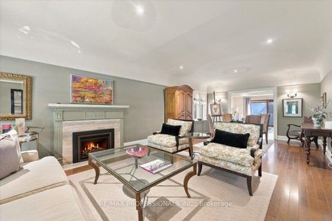 Photo 9 at 17 King Georges Road, Kingsway South, Toronto