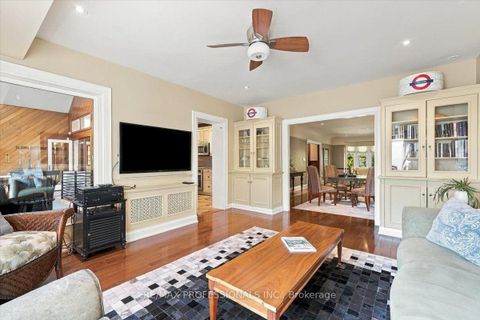 Photo 14 at 17 King Georges Road, Kingsway South, Toronto