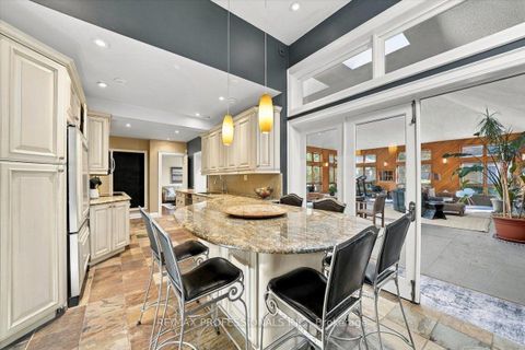 Photo 18 at 17 King Georges Road, Kingsway South, Toronto