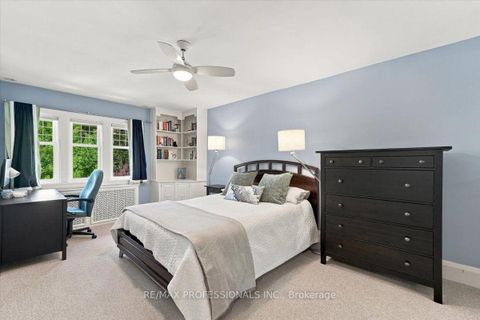 Photo 28 at 17 King Georges Road, Kingsway South, Toronto