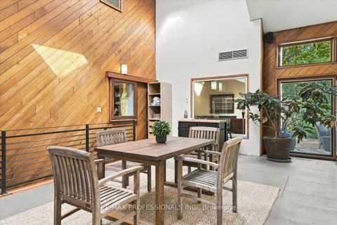 Photo 36 at 17 King Georges Road, Kingsway South, Toronto