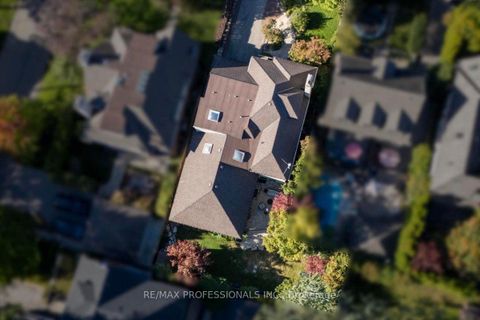 Photo 41 at 17 King Georges Road, Kingsway South, Toronto