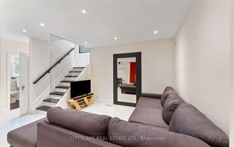 Photo 7 at 50 South Kingsway, Swansea, Toronto