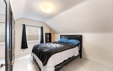 Photo 12 at 50 South Kingsway, Swansea, Toronto
