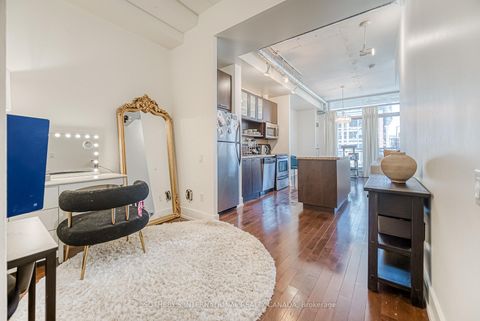 Photo 5 at 411 - 66 Portland Street, Waterfront Communities C1, Toronto