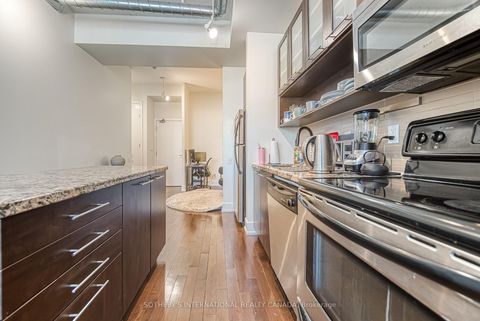 Photo 10 at 411 - 66 Portland Street, Waterfront Communities C1, Toronto