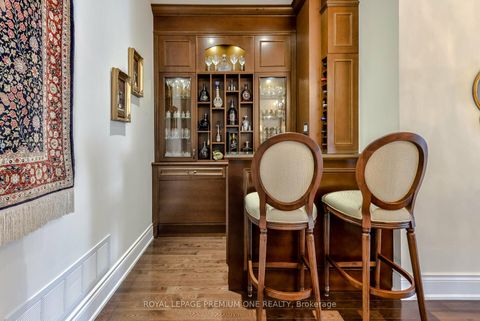Photo 13 at 107 Headwind Boulevard, Vellore Village, Vaughan