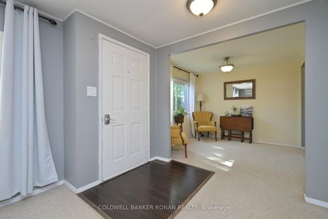 Photo 4 at 13 Hawthorne Drive, Rural Innisfil, Innisfil