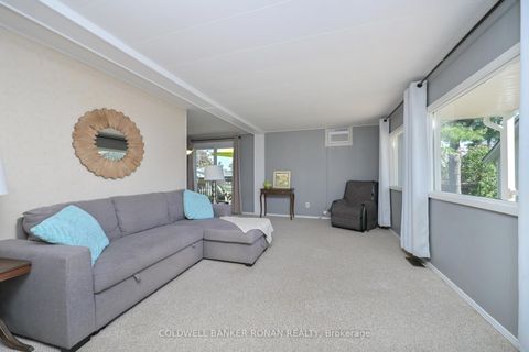 Photo 12 at 13 Hawthorne Drive, Rural Innisfil, Innisfil