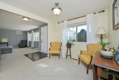 Photo 16 at 13 Hawthorne Drive, Rural Innisfil, Innisfil