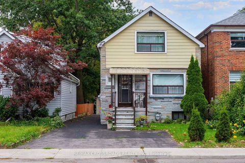 Photo 4 at 36 Mcdonald Avenue, Oakridge, Toronto