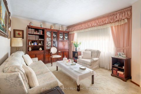 Photo 11 at 36 Mcdonald Avenue, Oakridge, Toronto
