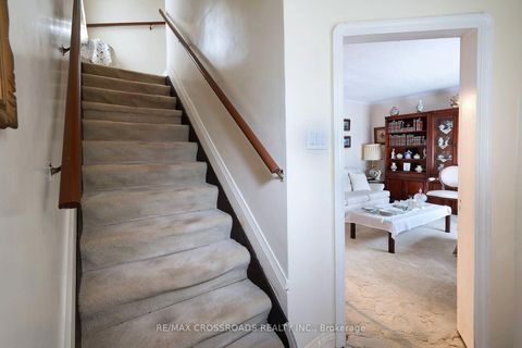 Photo 15 at 36 Mcdonald Avenue, Oakridge, Toronto