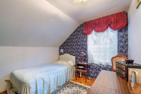 Photo 18 at 36 Mcdonald Avenue, Oakridge, Toronto