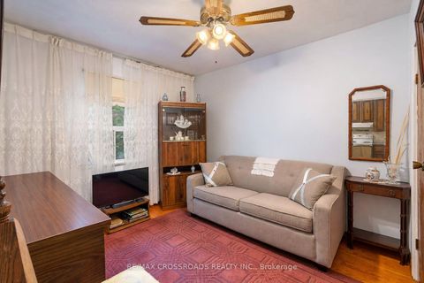 Photo 23 at 36 Mcdonald Avenue, Oakridge, Toronto