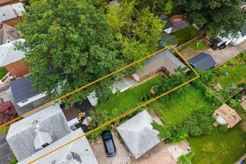 Photo 31 at 36 Mcdonald Avenue, Oakridge, Toronto