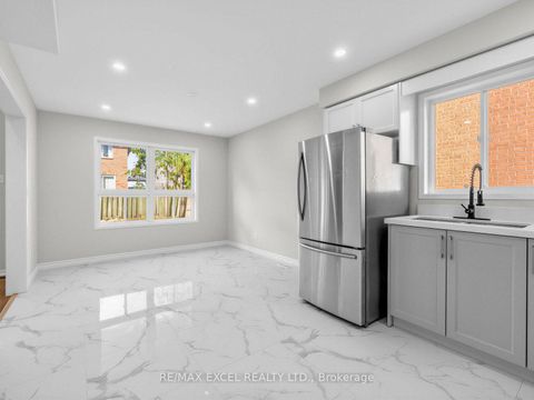 Photo 10 at 396 Cundles Road W, Northwest, Barrie