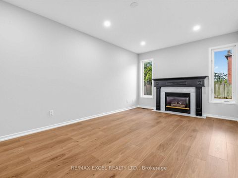 Photo 13 at 396 Cundles Road W, Northwest, Barrie