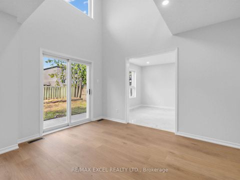 Photo 15 at 396 Cundles Road W, Northwest, Barrie