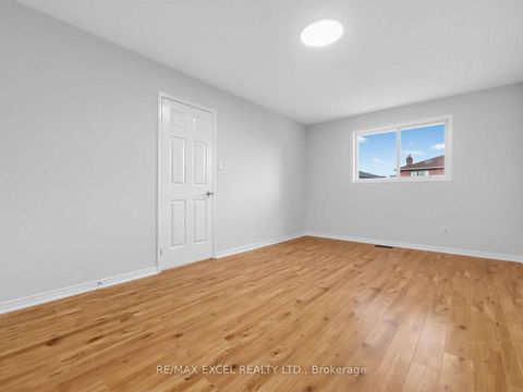 Photo 19 at 396 Cundles Road W, Northwest, Barrie