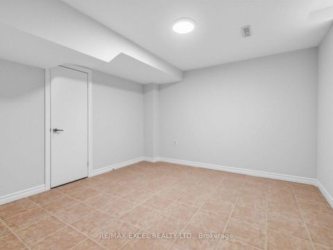 Photo 28 at 396 Cundles Road W, Northwest, Barrie