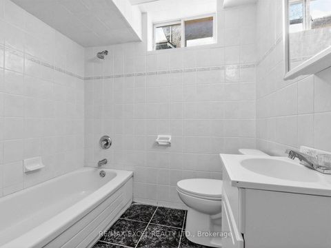 Photo 30 at 396 Cundles Road W, Northwest, Barrie