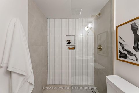 Photo 24 at 404 - 1797 Queen Street E, The Beaches, Toronto