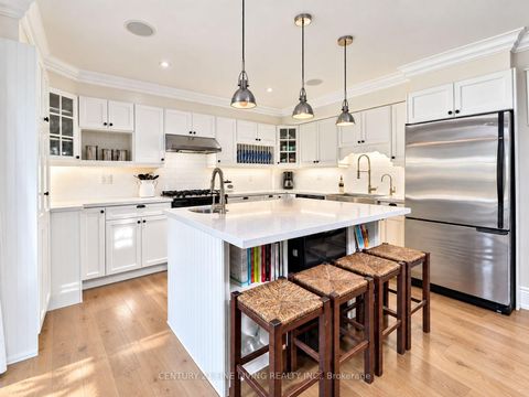 Photo 4 at 8 Lester B Pearson Street, Kleinburg, Vaughan