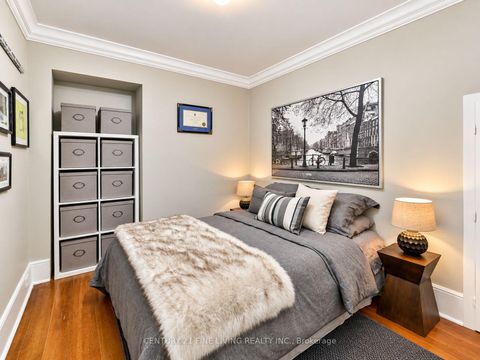 Photo 12 at 8 Lester B Pearson Street, Kleinburg, Vaughan