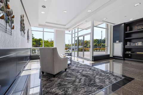 Photo 4 at 209 - 1403 Royal York Road, Humber Heights, Toronto