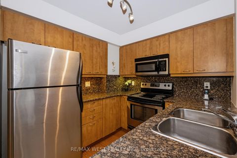 Photo 13 at 209 - 1403 Royal York Road, Humber Heights, Toronto