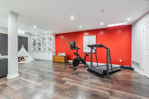 Photo 26 at 95 Woodvalley Crescent, Patterson, Vaughan