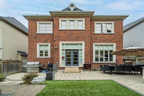 Photo 30 at 95 Woodvalley Crescent, Patterson, Vaughan