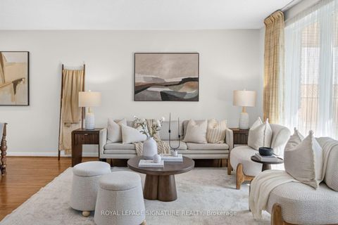Photo 3 at 28 Candlewood Crescent, York University Heights, Toronto