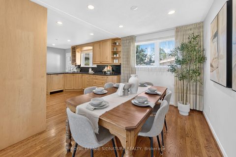 Photo 9 at 28 Candlewood Crescent, York University Heights, Toronto