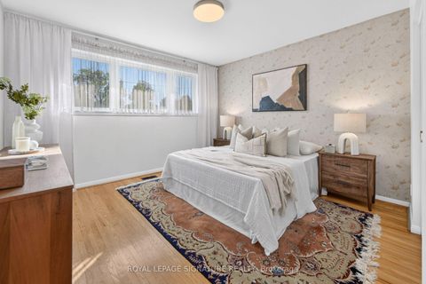 Photo 12 at 28 Candlewood Crescent, York University Heights, Toronto