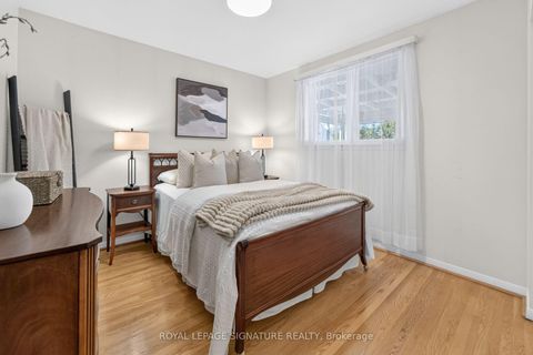 Photo 15 at 28 Candlewood Crescent, York University Heights, Toronto