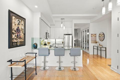 Photo 4 at 301 - 562 Eglinton Avenue E, Mount Pleasant East, Toronto