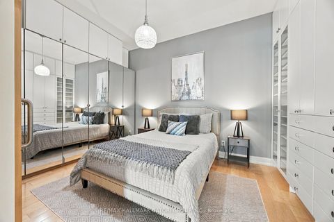 Photo 16 at 301 - 562 Eglinton Avenue E, Mount Pleasant East, Toronto