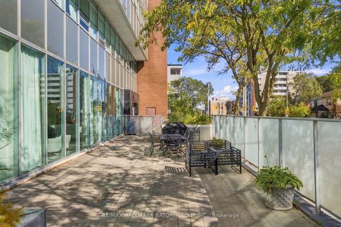 Photo 31 at 301 - 562 Eglinton Avenue E, Mount Pleasant East, Toronto