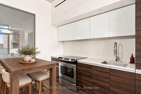 Photo 7 at 613 - 8 Gladstone Avenue, Little Portugal, Toronto