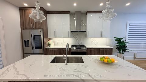 Photo 10 at 237 Melita Avenue, Wychwood, Toronto