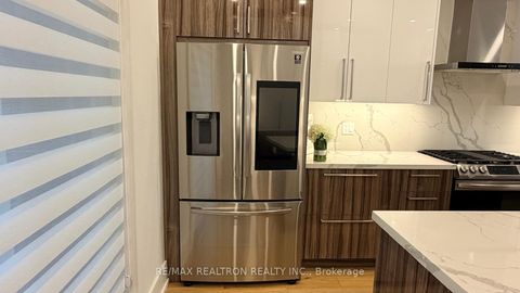 Photo 11 at 237 Melita Avenue, Wychwood, Toronto