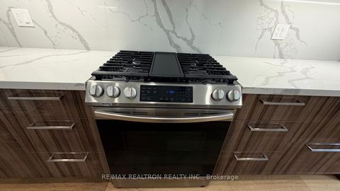 Photo 12 at 237 Melita Avenue, Wychwood, Toronto