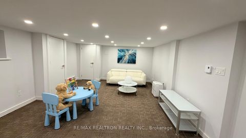 Photo 34 at 237 Melita Avenue, Wychwood, Toronto