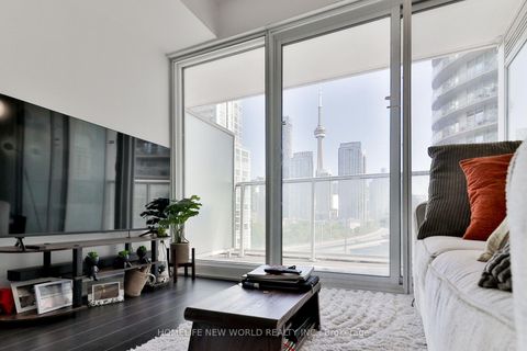 Photo 1 at 812 - 17 Bathurst Street, Waterfront Communities C1, Toronto