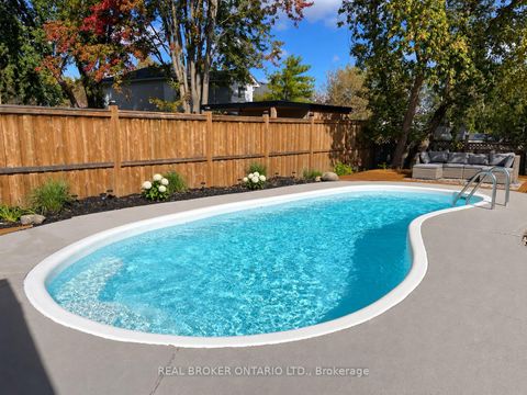 Photo 1 at 1879 Ashwood Avenue, Alcona, Innisfil